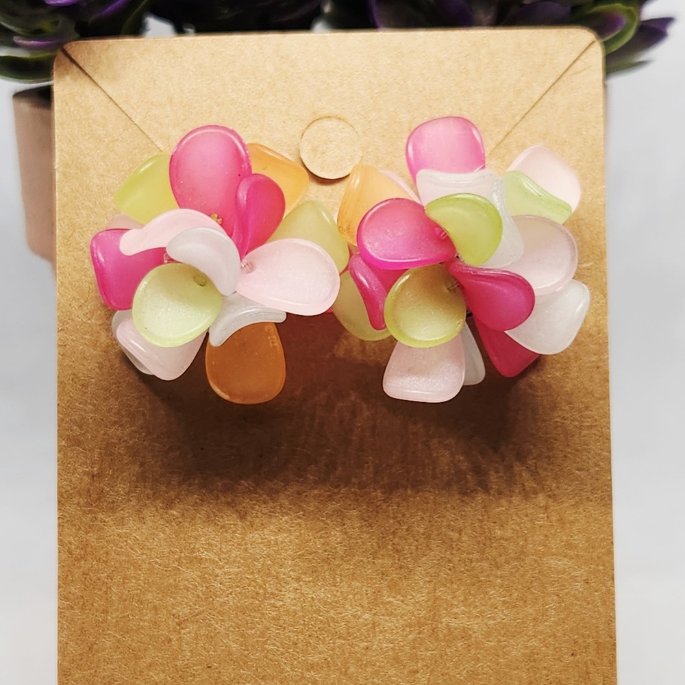 Multicolor Resin Petal Cluster Stud Earrings Pink Green‎ Orange Floral Retro